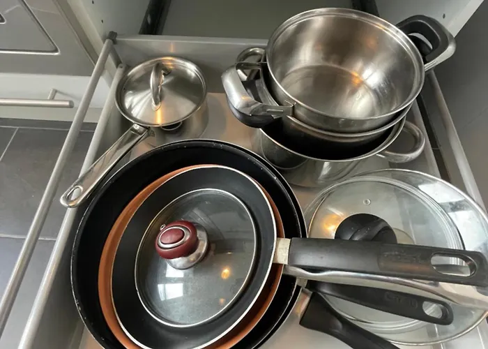 Апартаменты Sunny And Spacious *