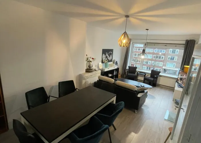 Sunny And Spacious Apartment *