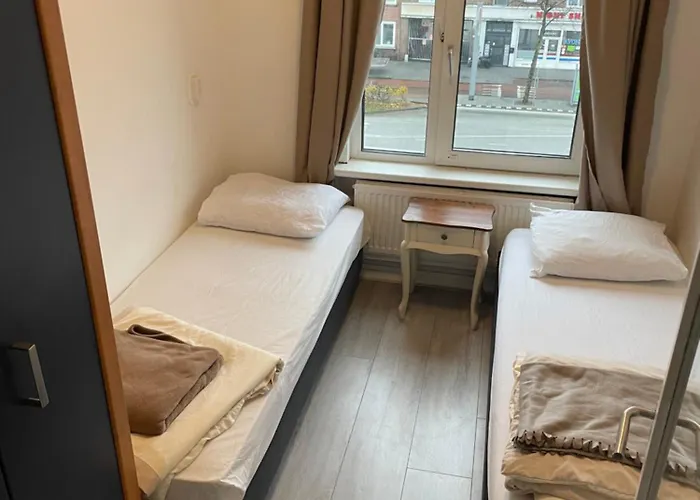 Sunny And Spacious Apartment *