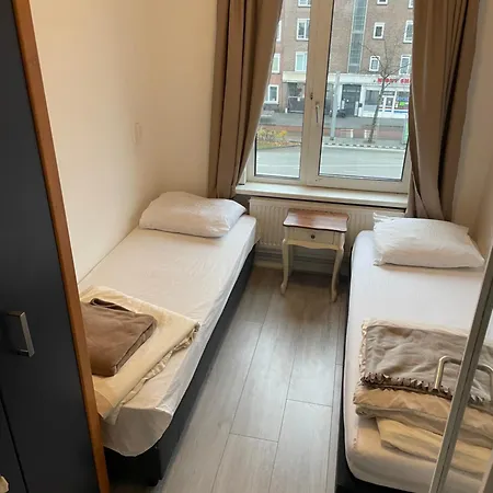 Sunny And Spacious 아파트 *